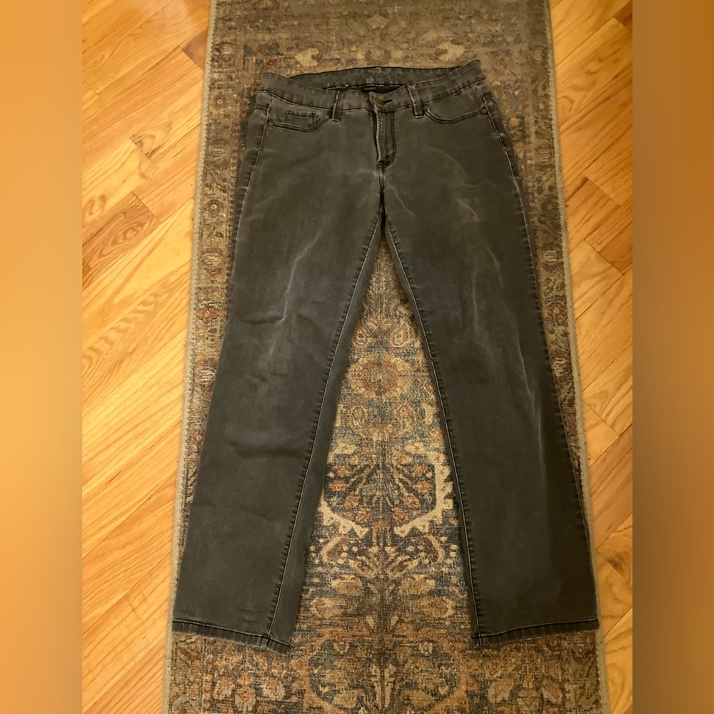 Women’s Calvin Klein jeans 6P/27 inseam
